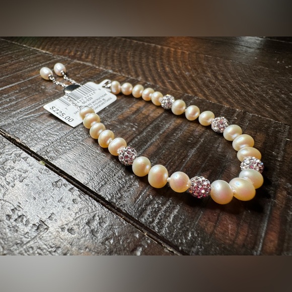 NWT Freshwater Cultured Pearl and Crystals,925 sterling silver,bolo clasp - Picture 2 of 3